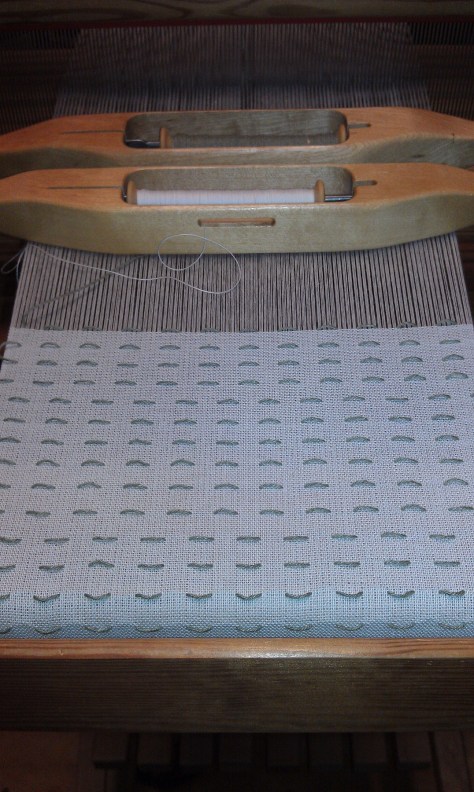 New scarf, with wider plain weave areas.