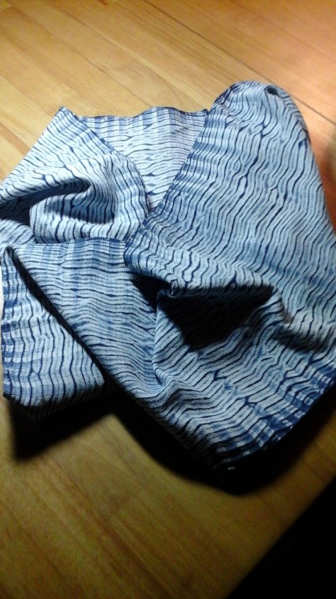 Cowl, ready to be worn.